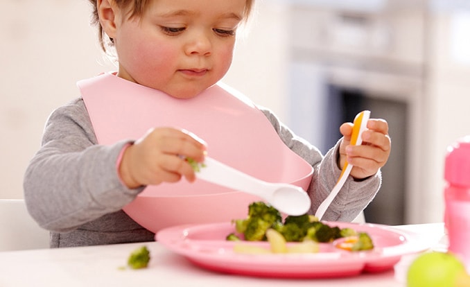 Küçük çocuklar için yemek zamanı ipuçları